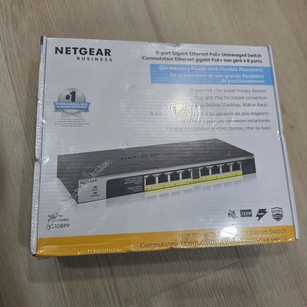 Netgear GS108LP-100NAS 8 port gigabit ethernet POE+ unmanaged‎ switch BRAND NEW